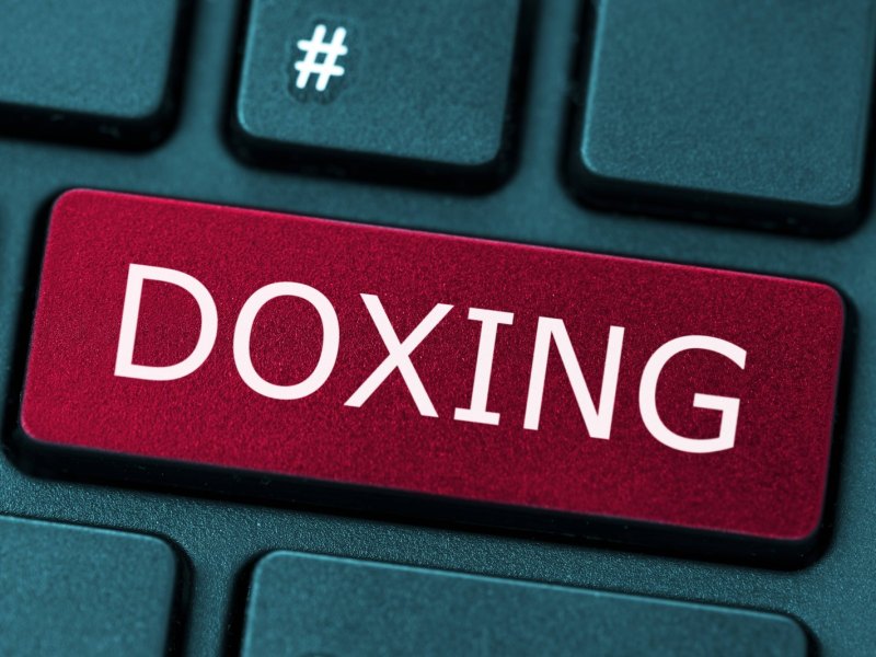 Doxing-Button