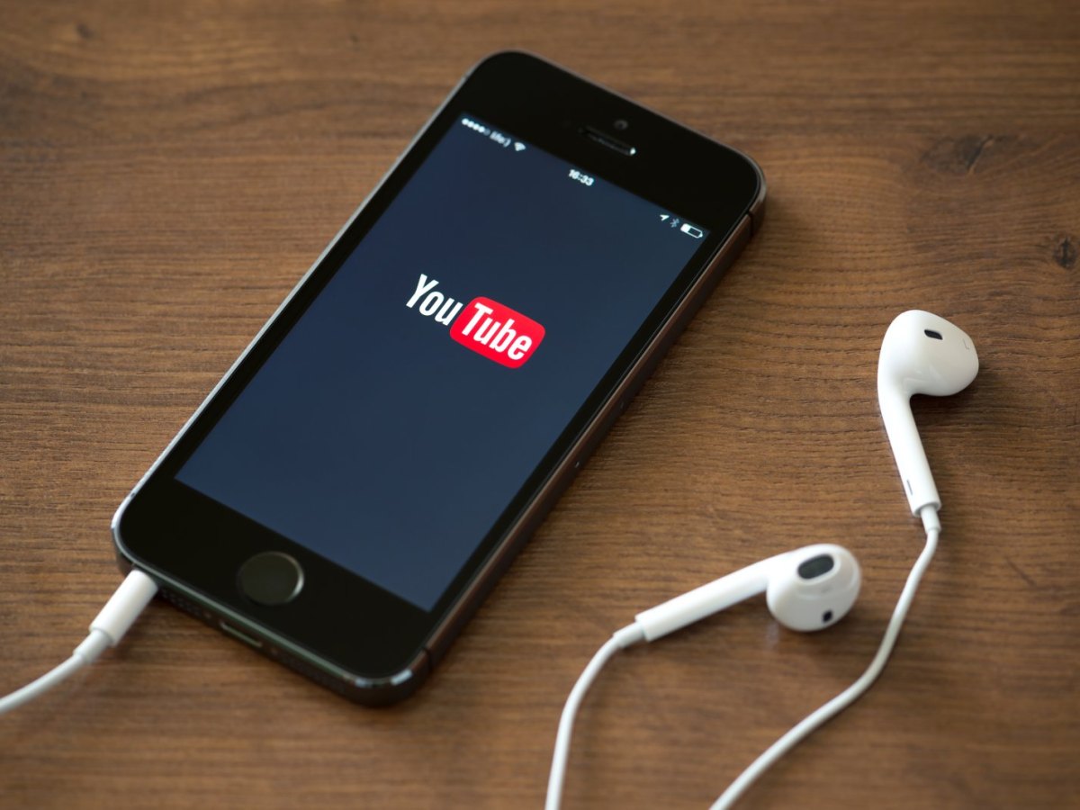 youtube iphone smartphone