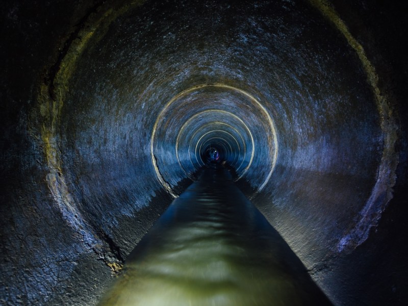 Tunnel in der Kanalisation