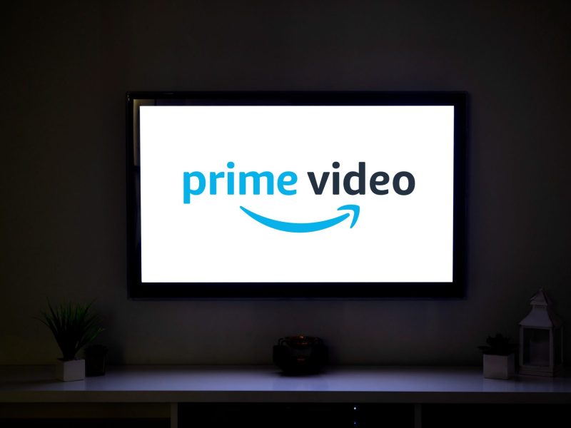 Prime Video-Logo auf einem Fernseher