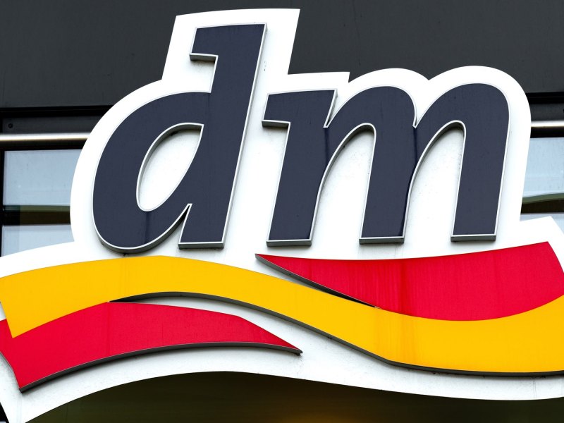 Dm Logo