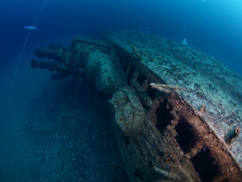 U-Boot als archäologischer Fund am Meeresboden.