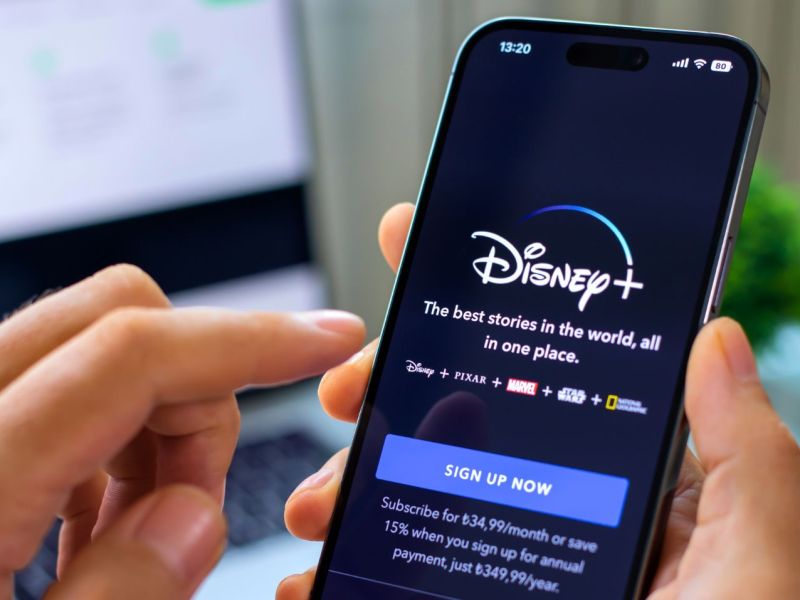 Disney+-App auf einem Smartphone