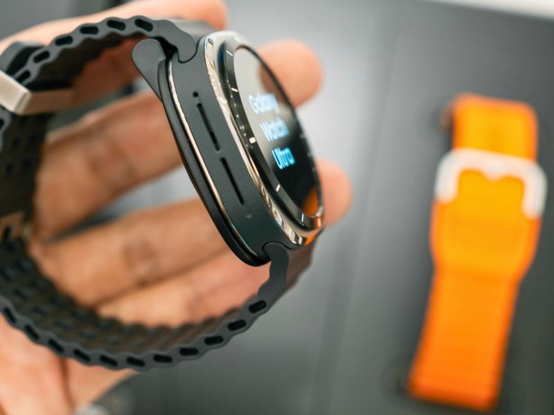 Samsung Galaxy Watch mit Armband