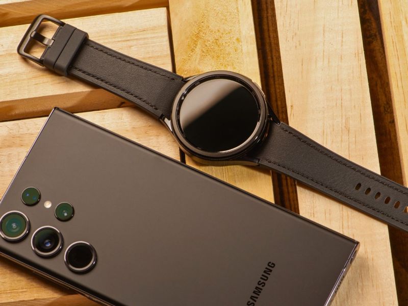 Samsung Galaxy Watch mit Handy