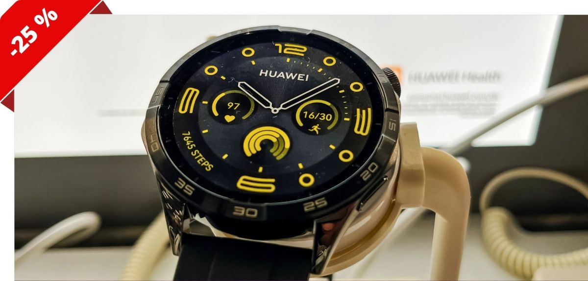 Huawei Watch GT 3 liegt in einer Auslage