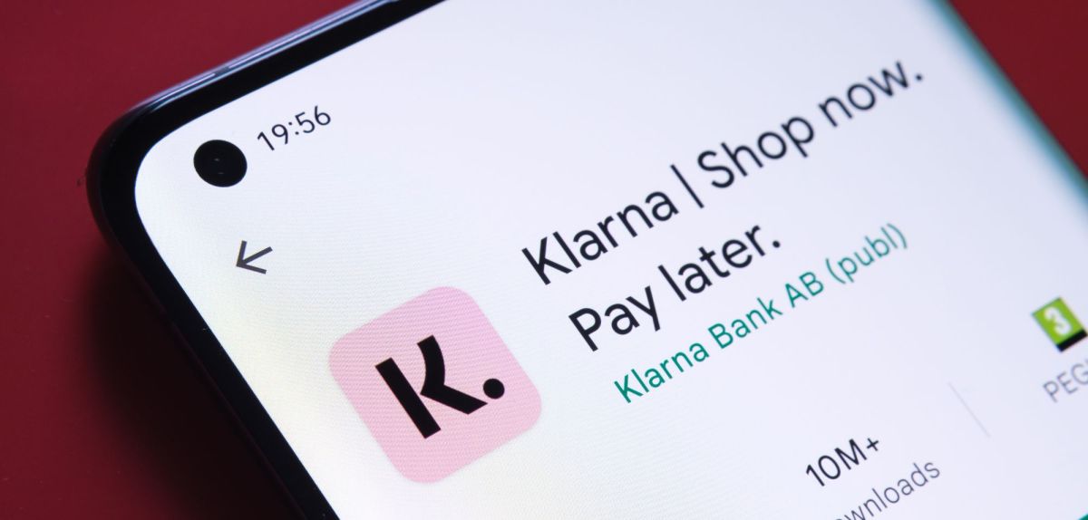 Klarna-App auf einem Smartphone