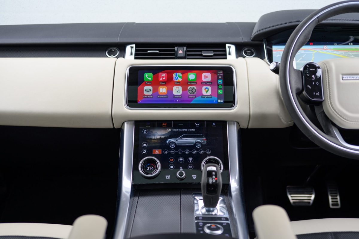 Apple CarPlay auf einem Auto-Display.